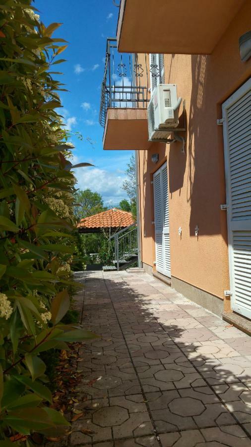 Apartments Eden Jadranovo Zewnętrze zdjęcie